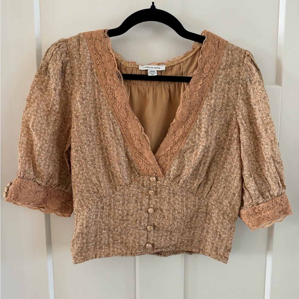 American Eagle blouse brown floral brown medium lace